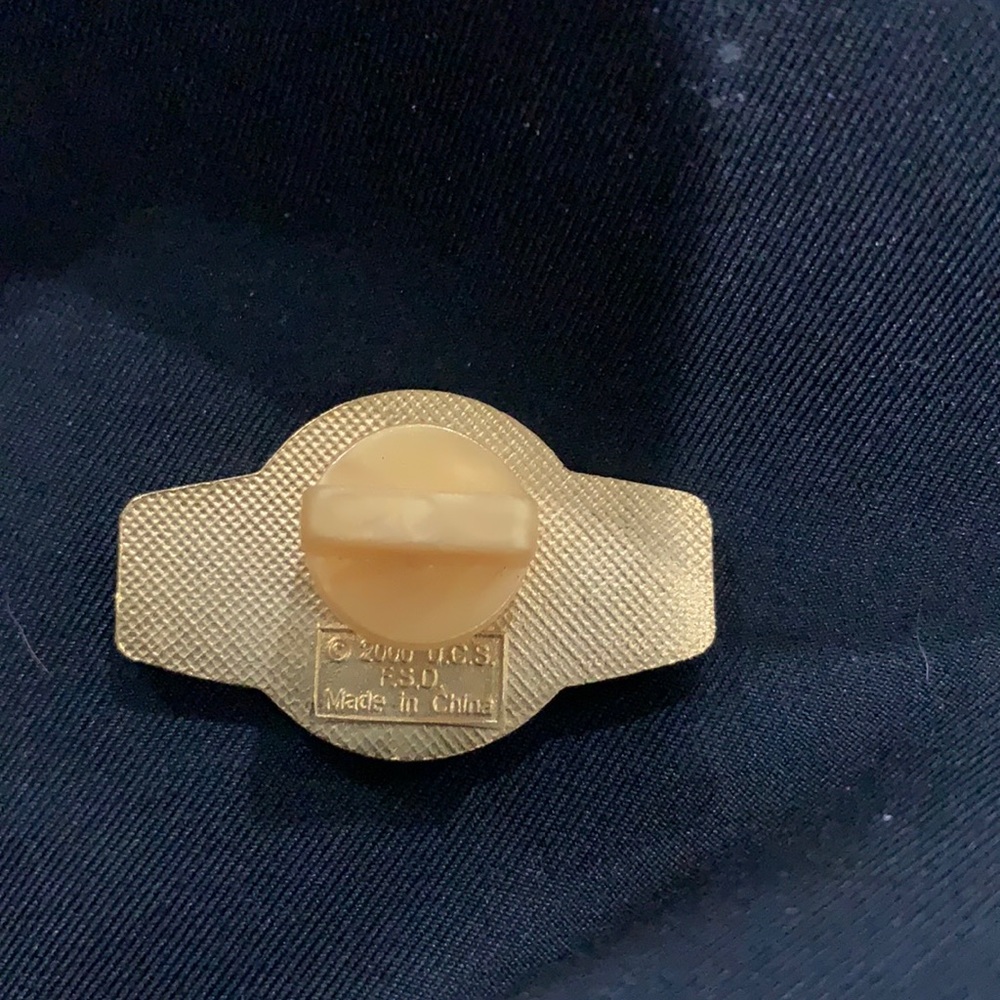 Universal Studio Florida 2000 Pin - Picture 2 of 2